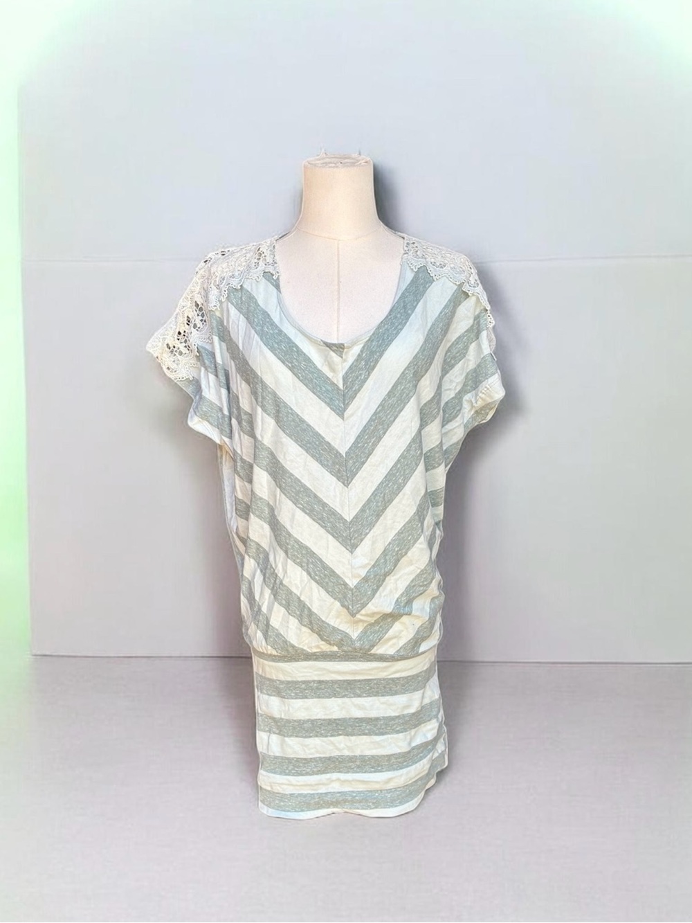 Striped V-Neck Lace Shoulder Tunic Top - White & Light Gray